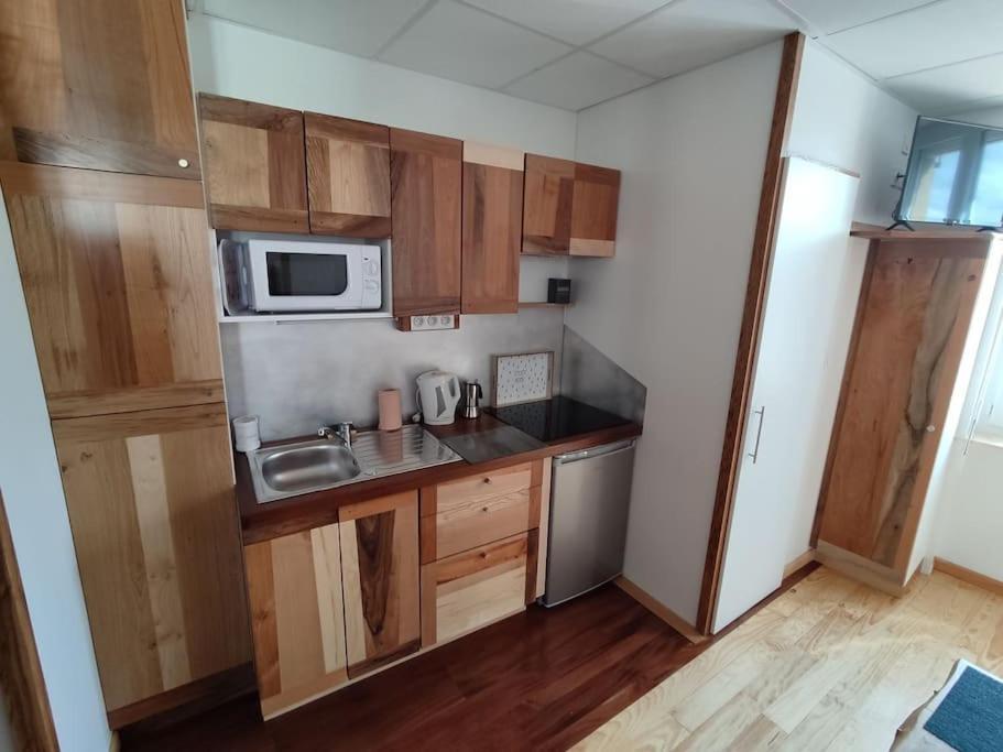 Studio Sympa Avec Petit Dejeuner Entre Canal Et Loire Roanne Eksteriør bilde