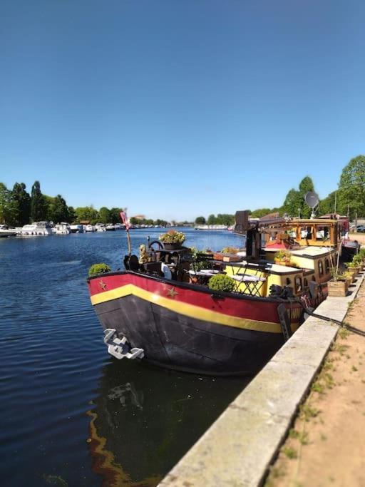 Studio Sympa Avec Petit Dejeuner Entre Canal Et Loire Roanne Eksteriør bilde