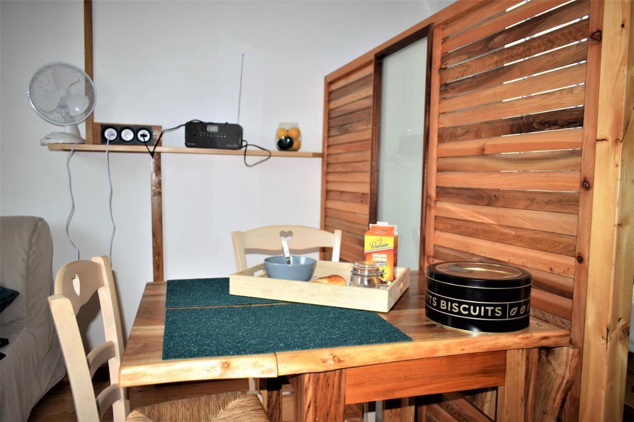 Studio Sympa Avec Petit Dejeuner Entre Canal Et Loire Roanne Eksteriør bilde